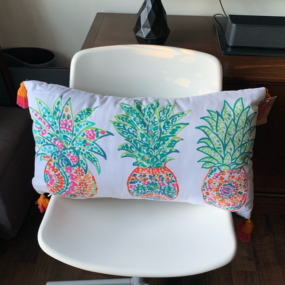 Cute Pineapple Throw Pillow